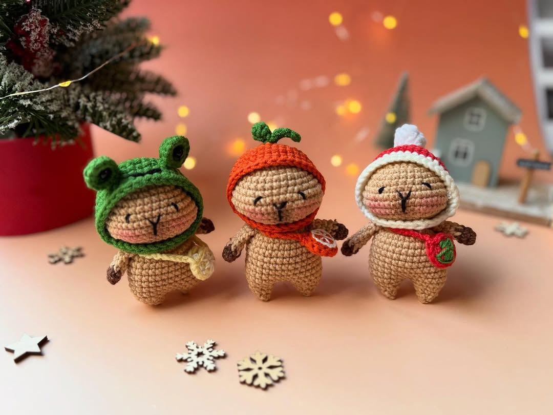 Crochet decor and baskets