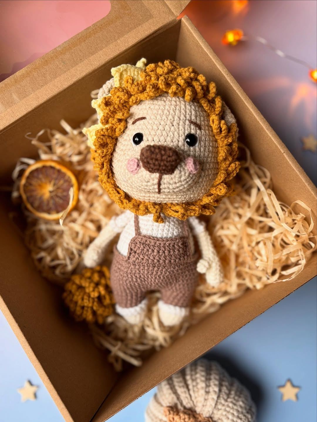Crochet toy amigurumi — lion